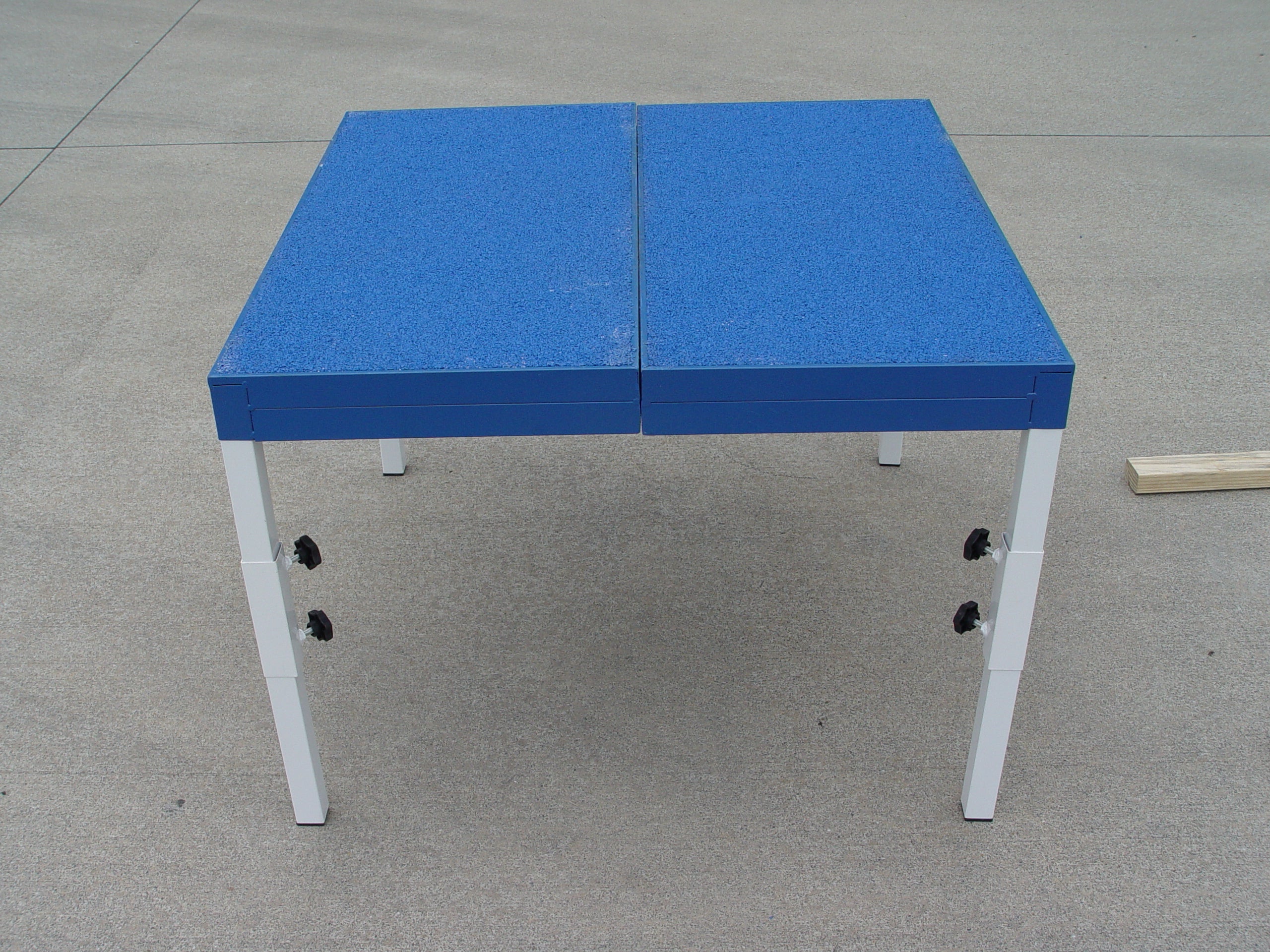 *35” Foldable &amp; Portable Dog Agility Pause Table, Rubber Top - Dog Agility USA