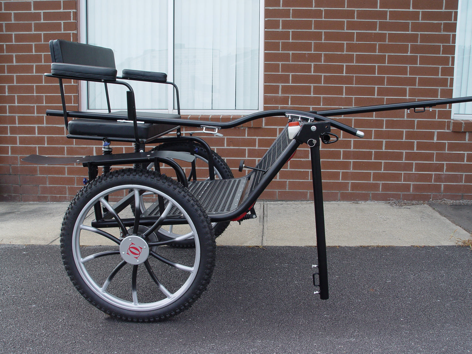 * Two-Wheel Carriage (Horse Cart) with Hydraulic brakes for Horses, Ponies, and Other Large Equines - Dog Agility USA