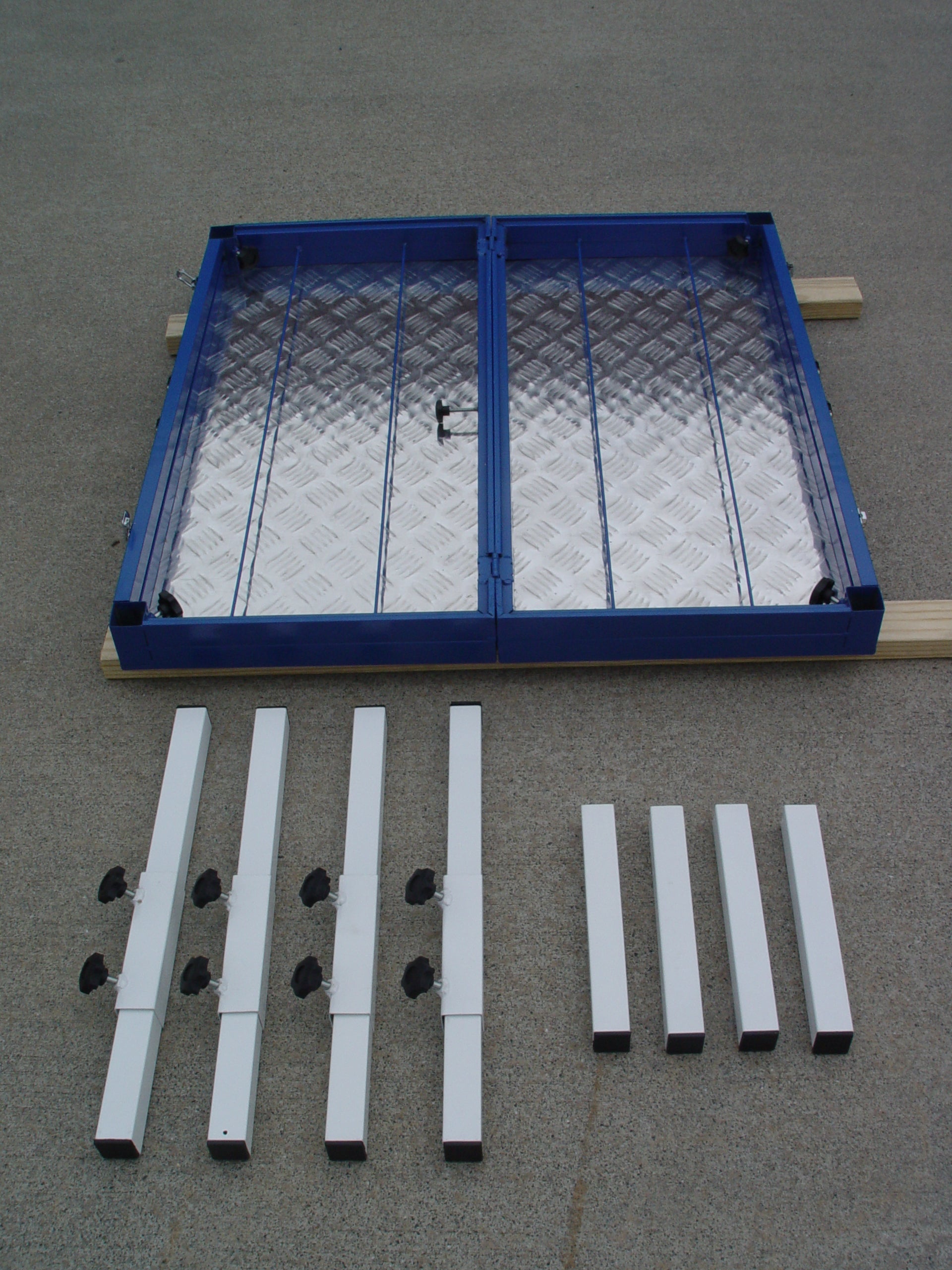 35" Foldable Pause Table with Rubber Surface (Training Platform) - Dog Agility USA